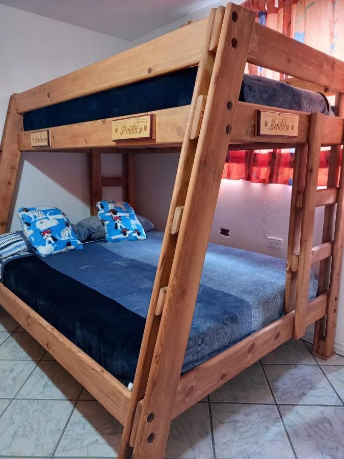 Hostal Pata De Perro 크릴 외부 사진